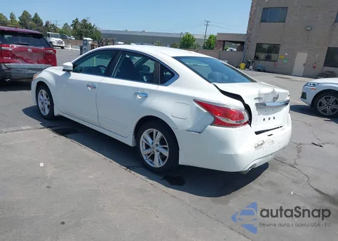 2015 Nissan Altima 2.5 Sv from USA, damaged, VIN 1N4AL3AP2FC587646